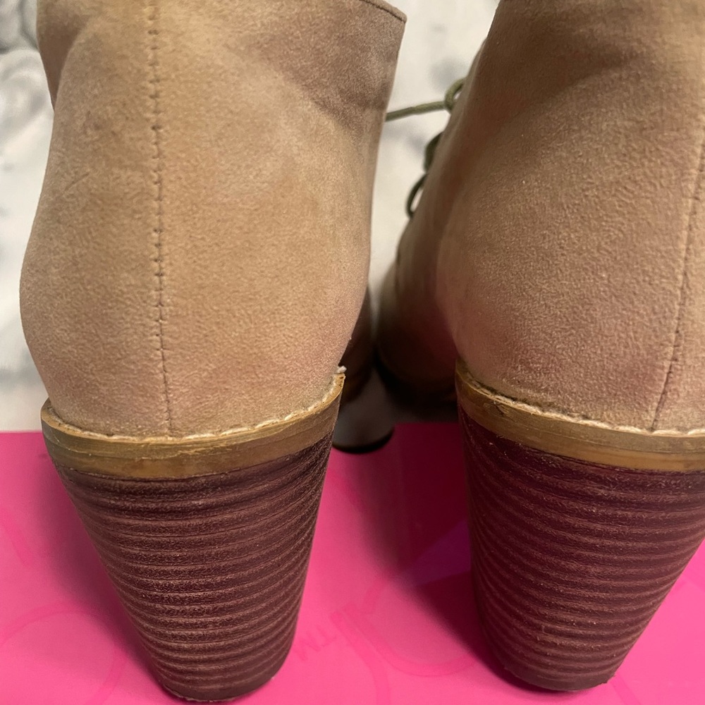 Restricted Boots - image 4